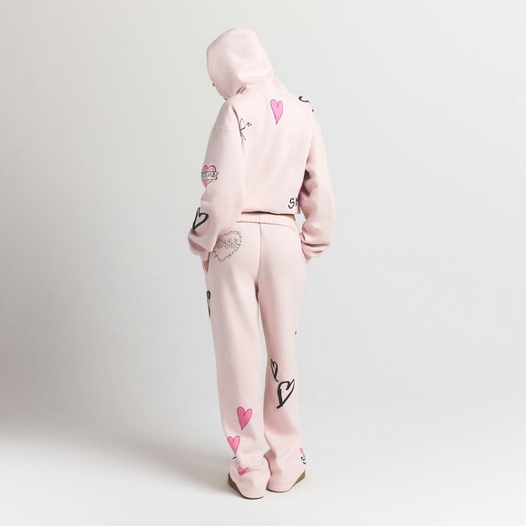 SOLD OUT - SKIMS Blush Pink Fleece Hoodie - Picture 4 of 5